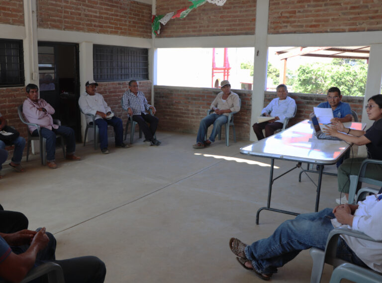 Reunión con Autoridades comunitarias de Nativitas Coatlán Mixe