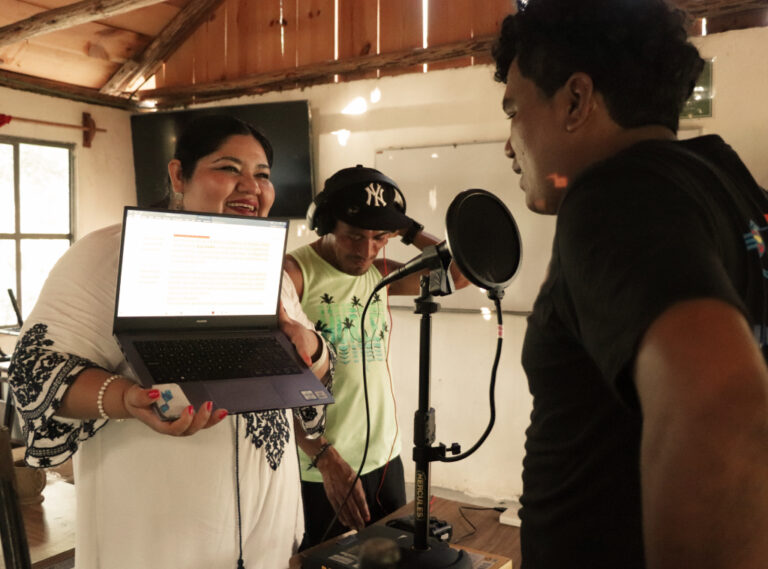 Proceso de elaboración de la producción radiofónica en el Instituto Superior Intercultural Ayuuk (ISIA)